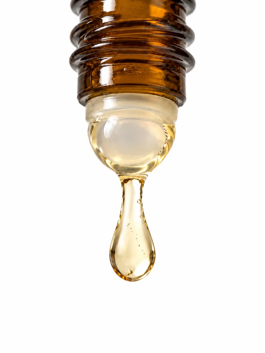 Un regard plus frais, naturellement.

La Synergie Regard aide à atténuer les cernes, les poches et les signes de fatigue tout en prenant soin de cette zone délicate.

À l’huile végétale de Calophylle et à l’huile essentielle d’Hélichryse, elle aide à lisser et à redonner de l’éclat au contour des yeux.

99 % d’ingrédients d’origine naturelle.

Le soir, appliquez le roll-on délicatement sous les yeux, puis tapotez du bout des doigts jusqu’à absorption.

Retrouvez la Synergie Regard sur notre site.

#cinierb #synergieregard #contourdesyeux #soinvisage #soinnaturel